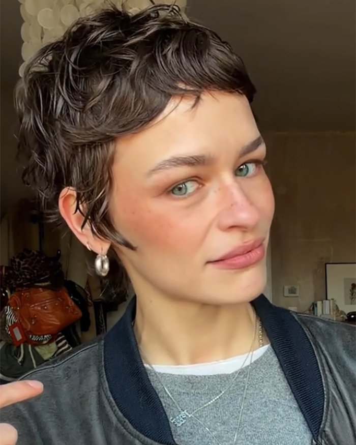 Model Calls Out Fashion Brand For Plagiarizing Her Likeness With AI Photos In Controversial Ad Model Calls Out Fashion Brand For Plagiarizing Her Likeness With AI Photos In Controversial Ad