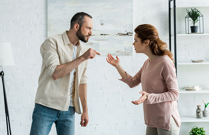 Man Hides A Camera In The House To Prove His SAHM Wife Is Lazy And Worthless, Internet Takes His Side