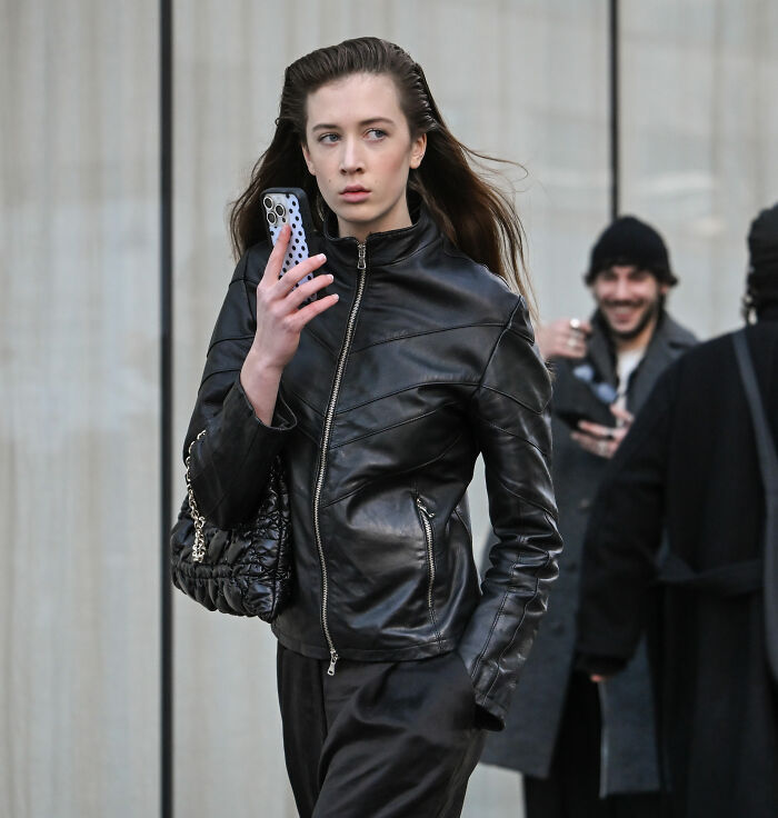 “Just Stomping Around”: Nicole Kidman’s Nepo Baby Daughter Brutally Roasted For Runway Walk