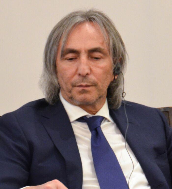 Politician Who Called Ghislaine Maxwell His “Soulmate” Found Deceased After Epstein Files Reveal Politician Who Called Ghislaine Maxwell His “Soulmate” Found Deceased After Epstein Files Reveal