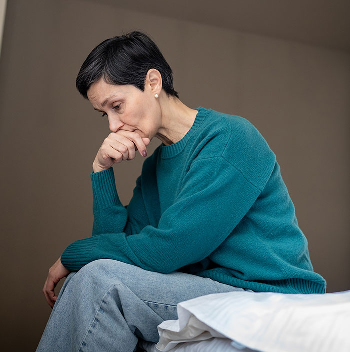 Woman Kicks Out Oldest Daughter After She Sells Family Heirlooms That She Didn’t Even Inherit Woman Kicks Out Oldest Daughter After She Sells Family Heirlooms That She Didn’t Even Inherit