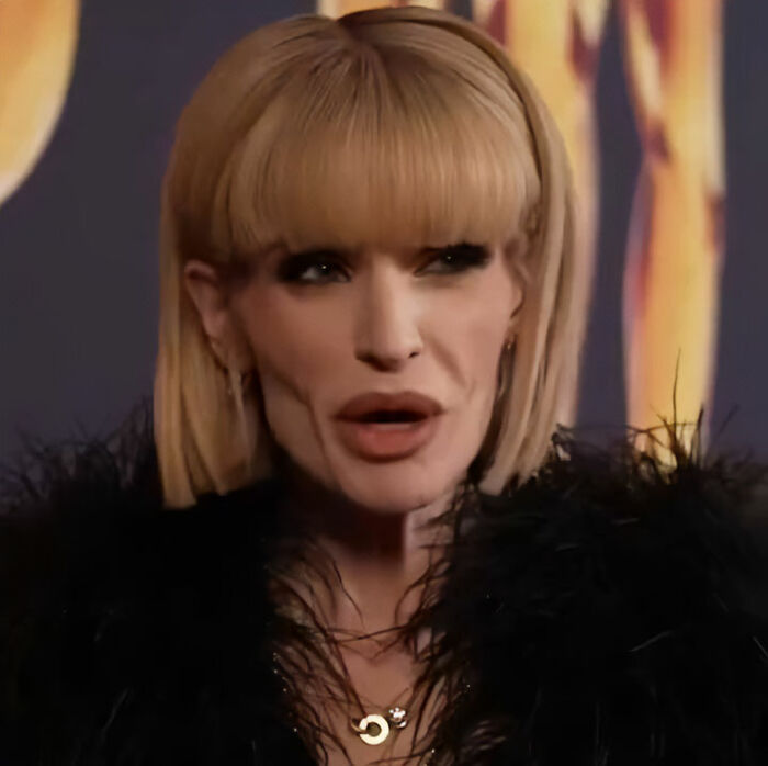 “Dealing With A Lot”: How Kelly Osbourne’s Friends Are Reacting To Her Dramatic Weight Loss “Dealing With A Lot”: How Kelly Osbourne’s Friends Are Reacting To Her Dramatic Weight Loss