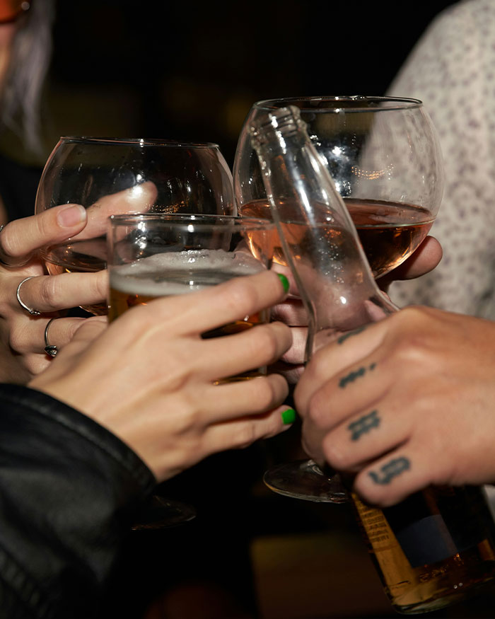 Explosive Scene At Pool Party As Mayor’s Son Confronts His Mom After Catching Her With His Friend Explosive Scene At Pool Party As Mayor’s Son Confronts His Mom After Catching Her With His Friend