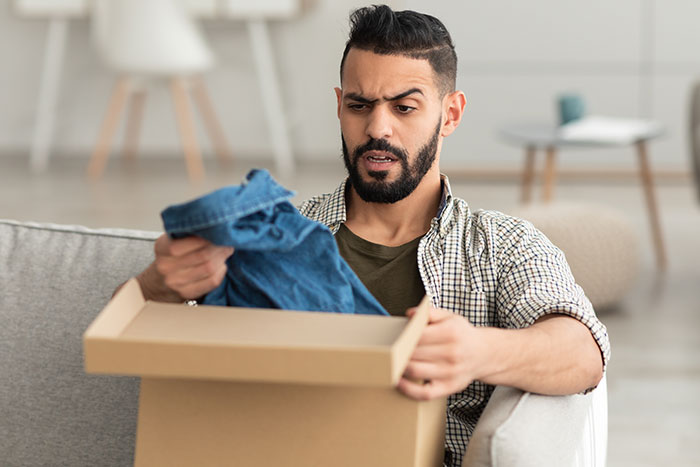 Man Always Finds Something Wrong With Wife’s Gifts, Is Upset She Doesn’t Want To Gift Him Anything Anymore Man Always Finds Something Wrong With Wife’s Gifts, Is Upset She Doesn’t Want To Gift Him Anything Anymore