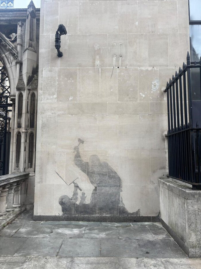 111 Times People Took A Photograph Only To Realize They’d Captured A Renaissance Masterpiece (New Pics) 111 Times People Took A Photograph Only To Realize They’d Captured A Renaissance Masterpiece (New Pics)