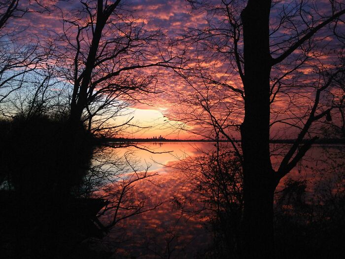 111 Times People Took A Photograph Only To Realize They’d Captured A Renaissance Masterpiece (New Pics) 111 Times People Took A Photograph Only To Realize They’d Captured A Renaissance Masterpiece (New Pics)