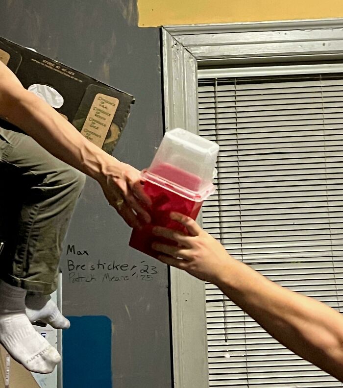 111 Times People Took A Photograph Only To Realize They’d Captured A Renaissance Masterpiece (New Pics) 111 Times People Took A Photograph Only To Realize They’d Captured A Renaissance Masterpiece (New Pics)