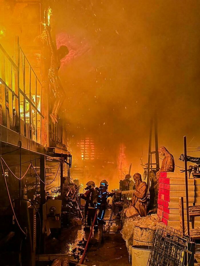 111 Times People Took A Photograph Only To Realize They’d Captured A Renaissance Masterpiece (New Pics) 111 Times People Took A Photograph Only To Realize They’d Captured A Renaissance Masterpiece (New Pics)