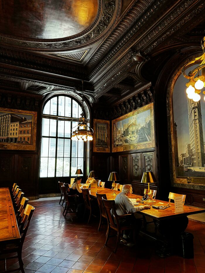 111 Times People Took A Photograph Only To Realize They’d Captured A Renaissance Masterpiece (New Pics) 111 Times People Took A Photograph Only To Realize They’d Captured A Renaissance Masterpiece (New Pics)