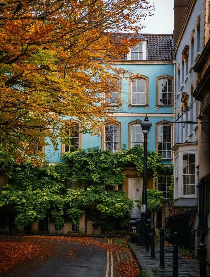 111 Times People Took A Photograph Only To Realize They’d Captured A Renaissance Masterpiece (New Pics) 111 Times People Took A Photograph Only To Realize They’d Captured A Renaissance Masterpiece (New Pics)