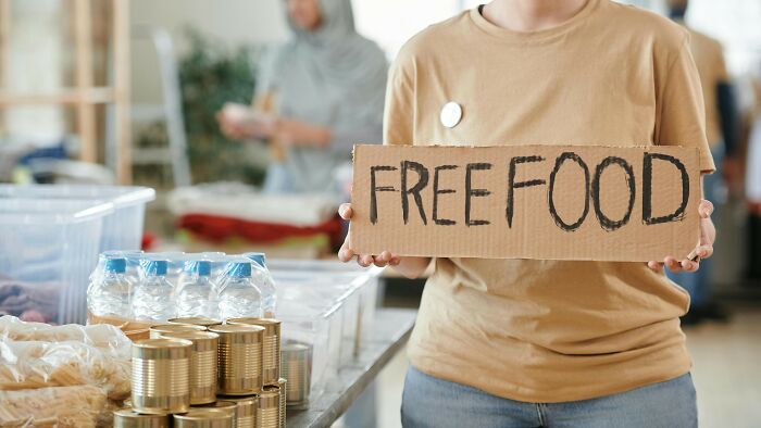 Cast Your Vote On Who&rsquo;s The Obnoxious One In These 22 Absurdly Funny Conflicts