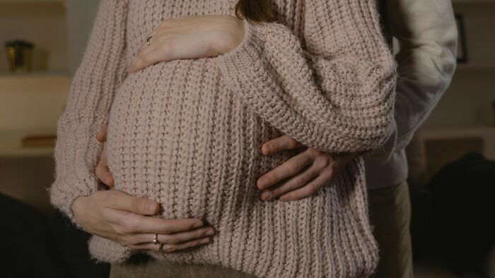 Cast Your Vote On Who&rsquo;s The Obnoxious One In These 22 Absurdly Funny Conflicts