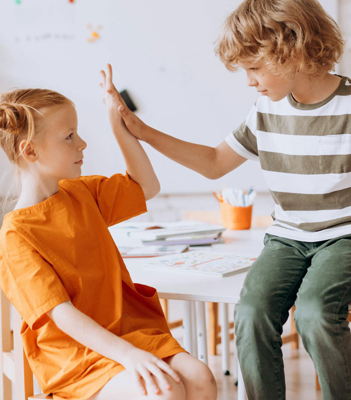 Woman Kicks Sister And Her “Monster” Kids Out In The Middle Of The Night, Bans Them From Visiting Woman Kicks Sister And Her “Monster” Kids Out In The Middle Of The Night, Bans Them From Visiting