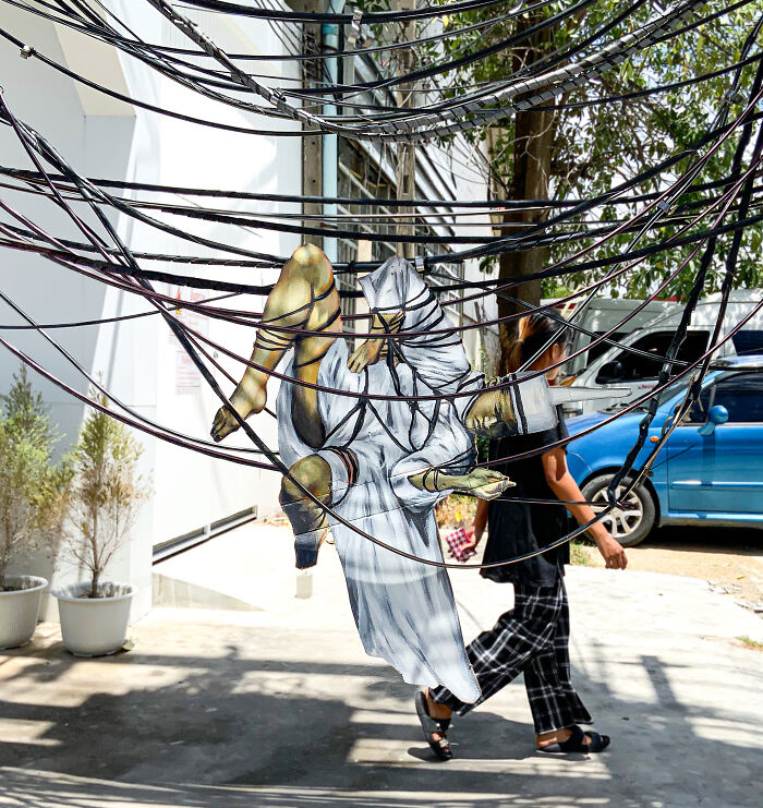 LuckyLeg&rsquo;s Thai Street Art Blends Dark Humor With Human Rights Themes (34 Pics)