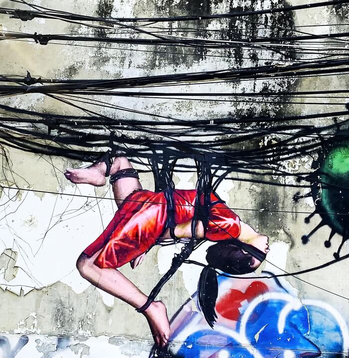 LuckyLeg&rsquo;s Thai Street Art Blends Dark Humor With Human Rights Themes (34 Pics)