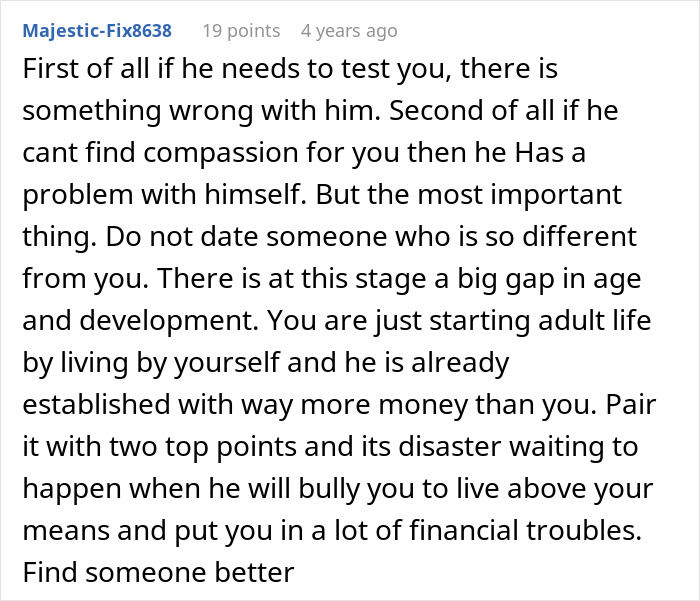 33YO Calls Struggling 22YO Date A “Gold Digger,” Forces Her To Pay For Dinner To Prove She’s Not 33YO Calls Struggling 22YO Date A “Gold Digger,” Forces Her To Pay For Dinner To Prove She’s Not
