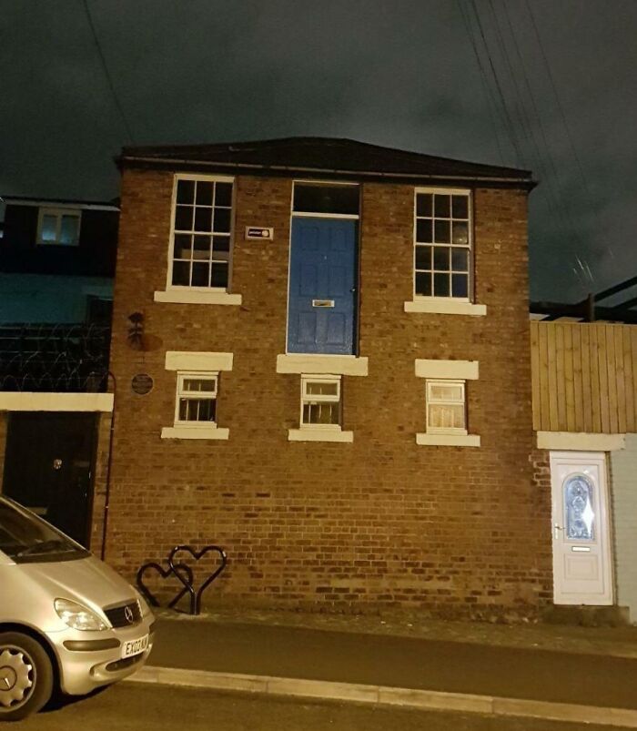 43 Times Architects Failed At Their Jobs And Made Doors That Lead Absolutely Nowhere