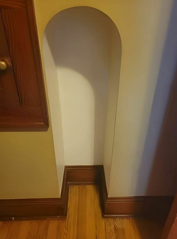 93 Disturbing And Weird Things Found In Homes That Were Abandoned Or Forgotten (New Pics)