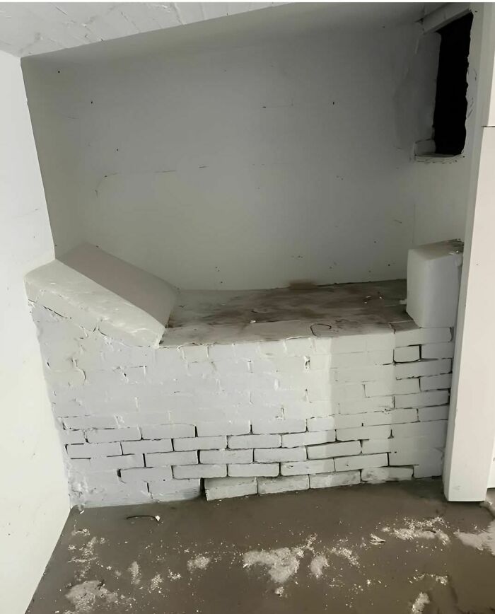 93 Disturbing And Weird Things Found In Homes That Were Abandoned Or Forgotten (New Pics)