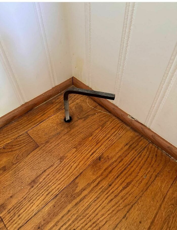 93 Disturbing And Weird Things Found In Homes That Were Abandoned Or Forgotten (New Pics)