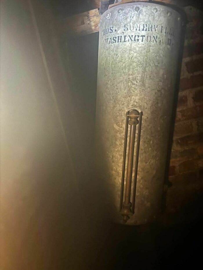 93 Disturbing And Weird Things Found In Homes That Were Abandoned Or Forgotten (New Pics)