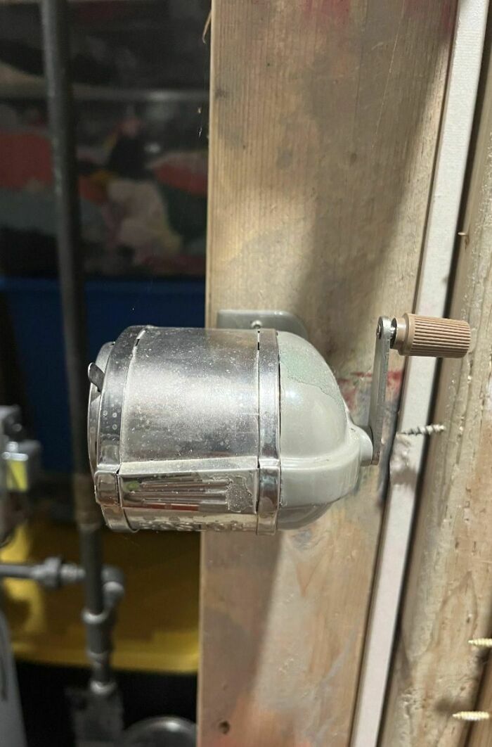 93 Disturbing And Weird Things Found In Homes That Were Abandoned Or Forgotten (New Pics)