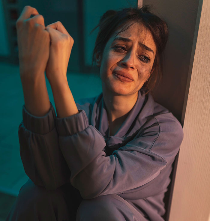 Teen Claims Her Dad &ldquo;Ruined Her Future&rdquo; After Making Her Pay For The Wedding Dress She Destroyed