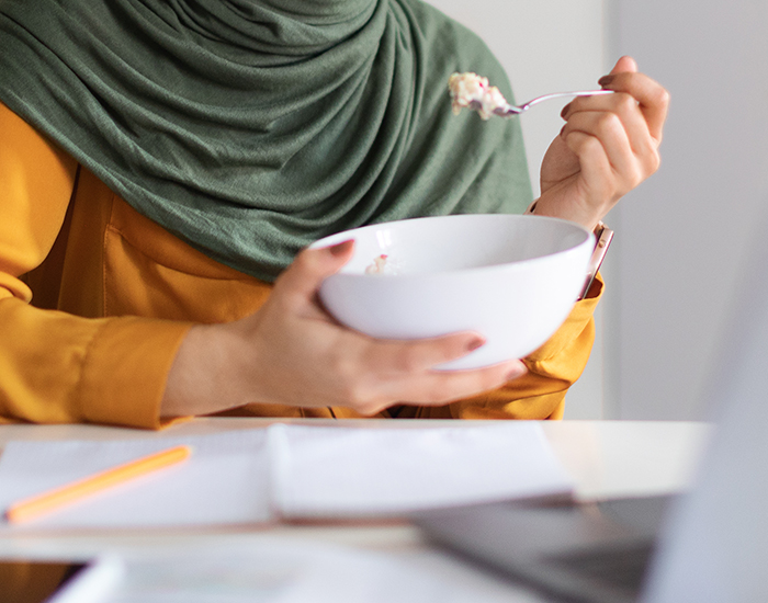 Food Thief With A Severe Allergy Steals Muslim Coworker&rsquo;s Lunch, Somehow She&rsquo;s The One Facing Backlash