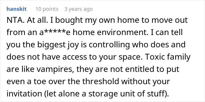 Parents Are Mad Daughter Didn&rsquo;t Tell Them She Bought A House While Being Sneaky Themselves