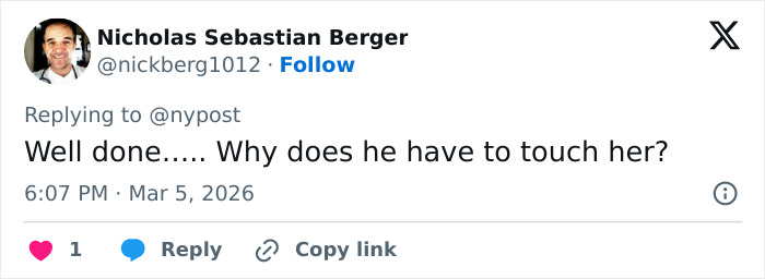 Tennis Star Elena Rybakina Awkwardly Pushes Presenter&rsquo;s Hand Away During Trophy Ceremony