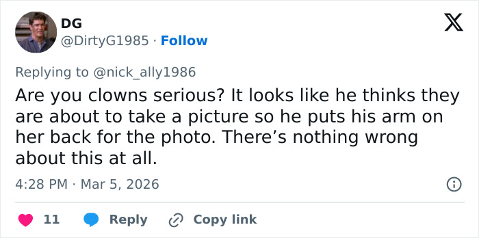 Tennis Star Elena Rybakina Awkwardly Pushes Presenter&rsquo;s Hand Away During Trophy Ceremony