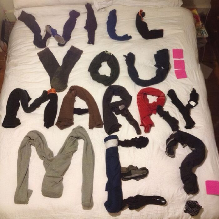 43 Marriage Proposals So Cringeworthy, Even The Ring Couldn&rsquo;t Save Them