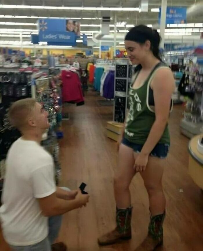 43 Marriage Proposals So Cringeworthy, Even The Ring Couldn&rsquo;t Save Them