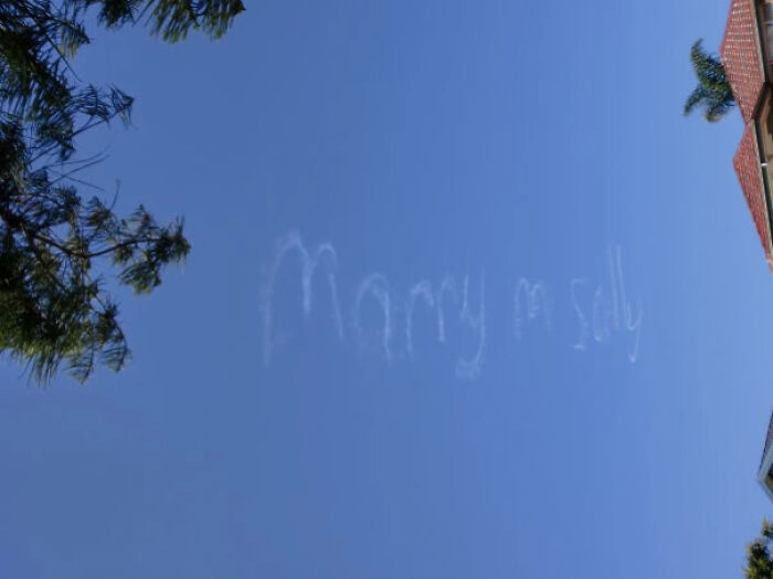 43 Marriage Proposals So Cringeworthy, Even The Ring Couldn&rsquo;t Save Them