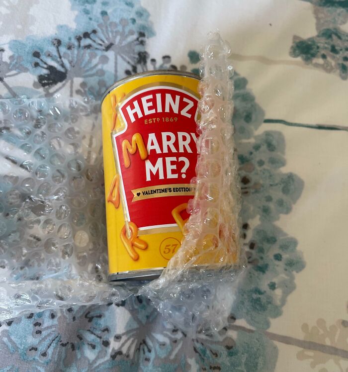 43 Marriage Proposals So Cringeworthy, Even The Ring Couldn&rsquo;t Save Them