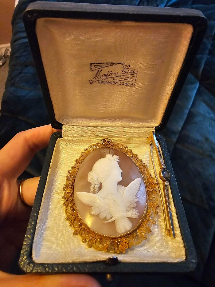 69 Of The Coolest And Most Interesting Antiques That Folks Scored In Their Lives