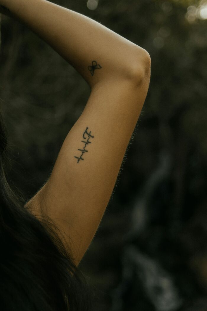 After Eight Years Of Tattooing, I Know Small Tattoos Can Be The Most Meaningful, Here Are 20 Examples