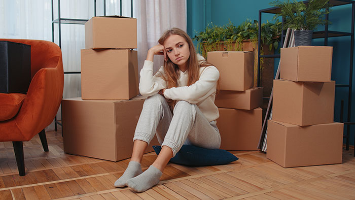 19YO Refuses To See Her 10YO Sis Who Keeps Destroying Her Stuff, Mad As Mom And Dad Push Back