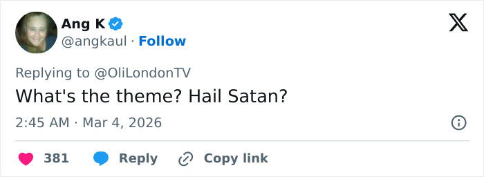 Paris Fashion Week Outfits Spark Frenzy As Fans Claim They&rsquo;re Straight Out Of ‘The Hunger Games’