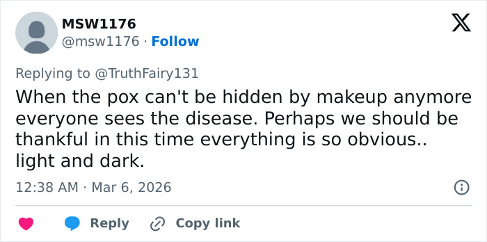 Paris Fashion Week Outfits Spark Frenzy As Fans Claim They&rsquo;re Straight Out Of ‘The Hunger Games’