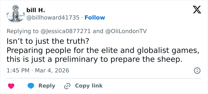 Paris Fashion Week Outfits Spark Frenzy As Fans Claim They&rsquo;re Straight Out Of ‘The Hunger Games’