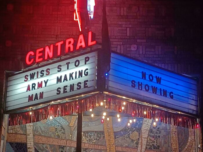 93 Signs That Went So Wrong They Turned Into Comedic Gold (New Pics)