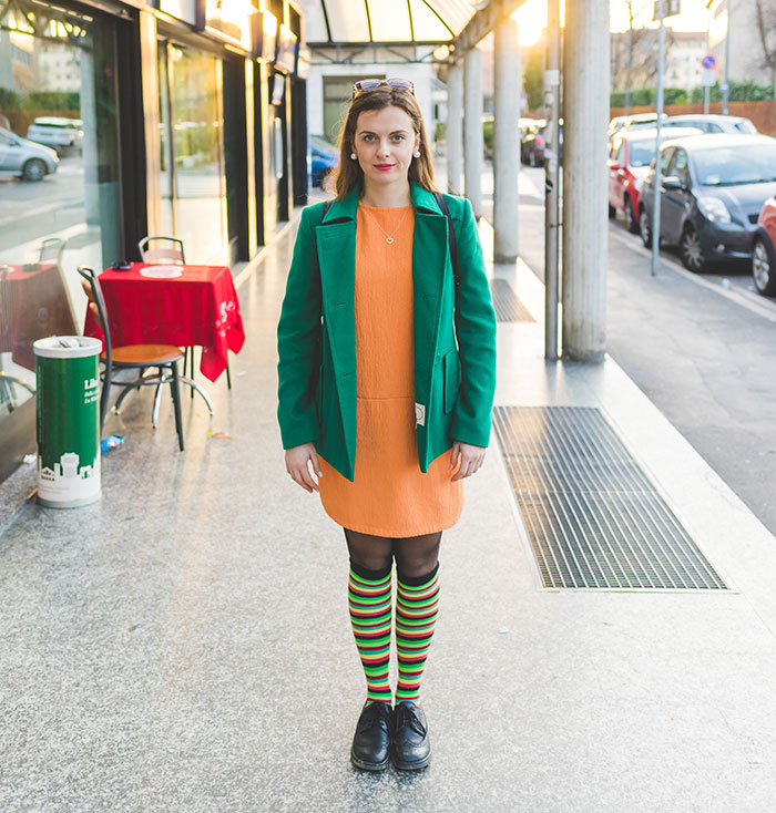 Man Wants GF To Stop Dressing Like Ms. Frizzle, Gets A Brutal Reality Check Online, Then IRL Too