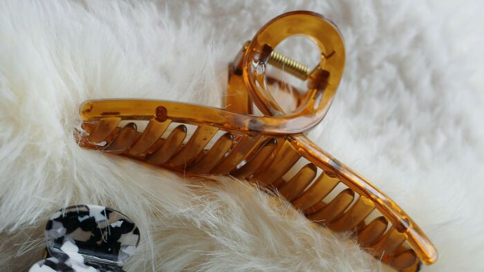 &ldquo;Did You Also Do This As A Kid?&rdquo;: 26 Things That Everyone Thought Were Unique To Them