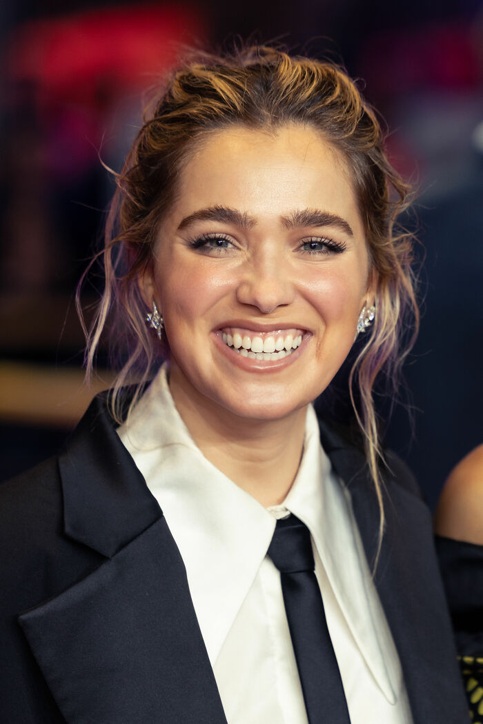 Haley Lu Richardson: Bio And Career Highlights