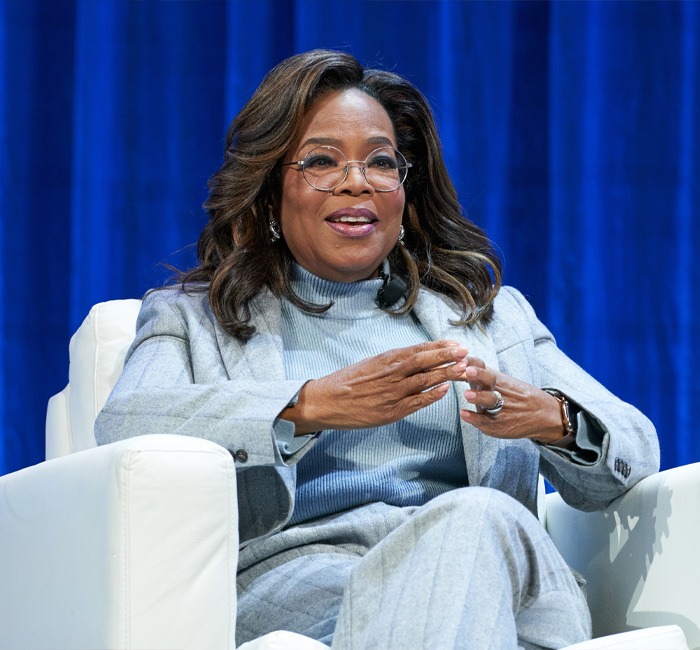 Oprah Winfrey Video Goes Viral As Fans Catch Bizarre Detail
