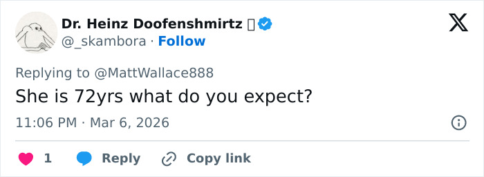 Oprah Winfrey Video Goes Viral As Fans Catch Bizarre Detail