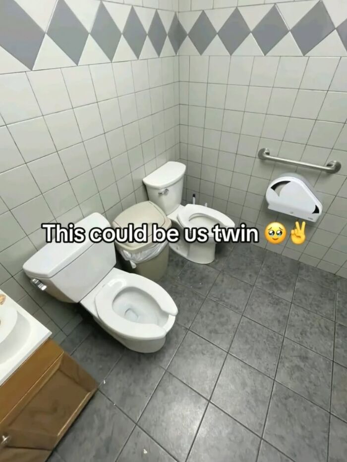 &ldquo;Feel Better Princess?&rdquo;: These 59 Photos Induce Secondhand Embarrassment So Bad, You May Feel It In Your Skin (New Pics)