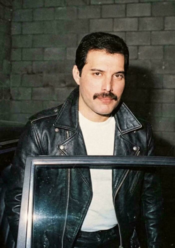 33 Secrets About Celebrities That Only Came To Light After They Passed Away 33 Secrets About Celebrities That Only Came To Light After They Passed Away