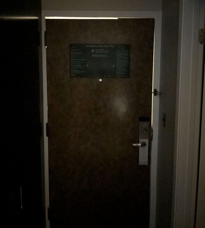 77 Times Hotels Messed Up So Bad, People Had To Shame Them Online (New Pics)